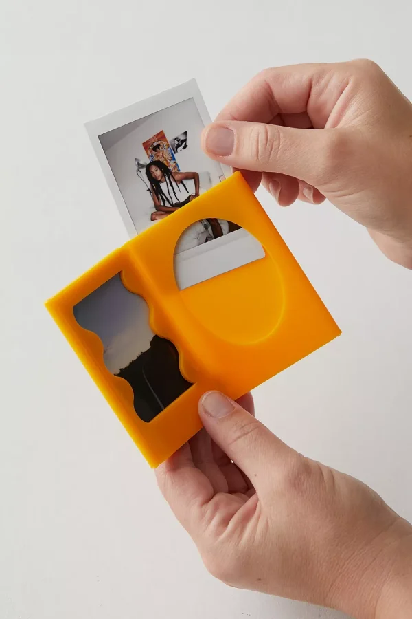 Polaroid oranje instax mini