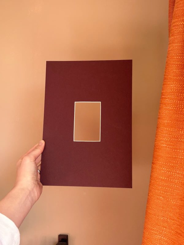 Burgundy red passe-partout