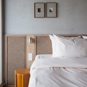Airbnb oppimpen met lijsten japandi stijl
